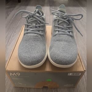 Allbirds Wool Runner Men's Size US 9 - Bark Grey (unworn)